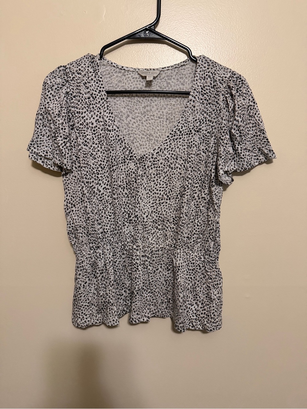 Lucky Brand White and Black Leopard V-Neck Peplum Top